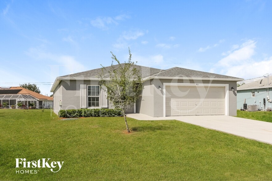 Building Photo - 461 SW Kestor Dr