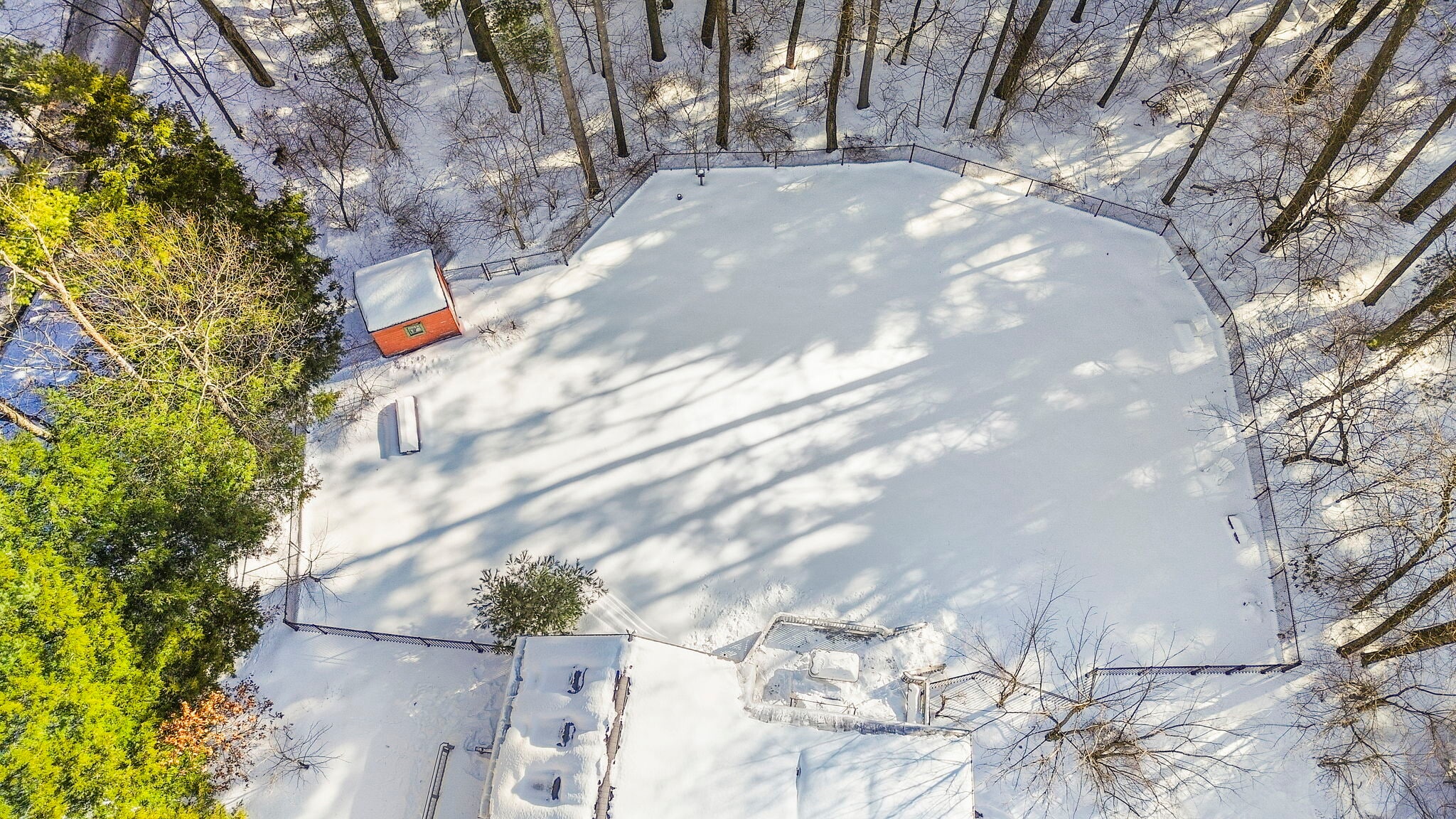 Building Photo - 77 Colonial Rd