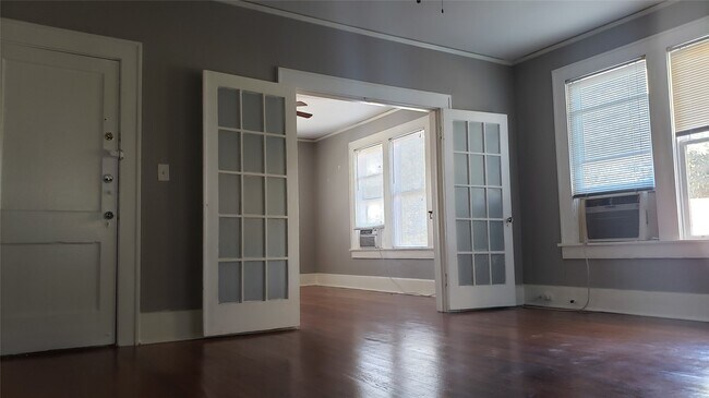 Building Photo - 3717 Audubon Pl