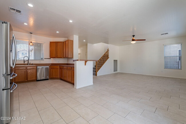 Building Photo - 2790 W Checkerspot Dr