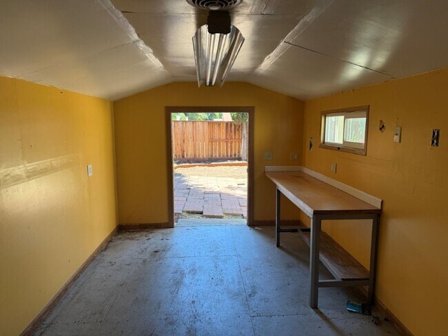 Building Photo - Modern 4 Bedroom One Story *Vacaville