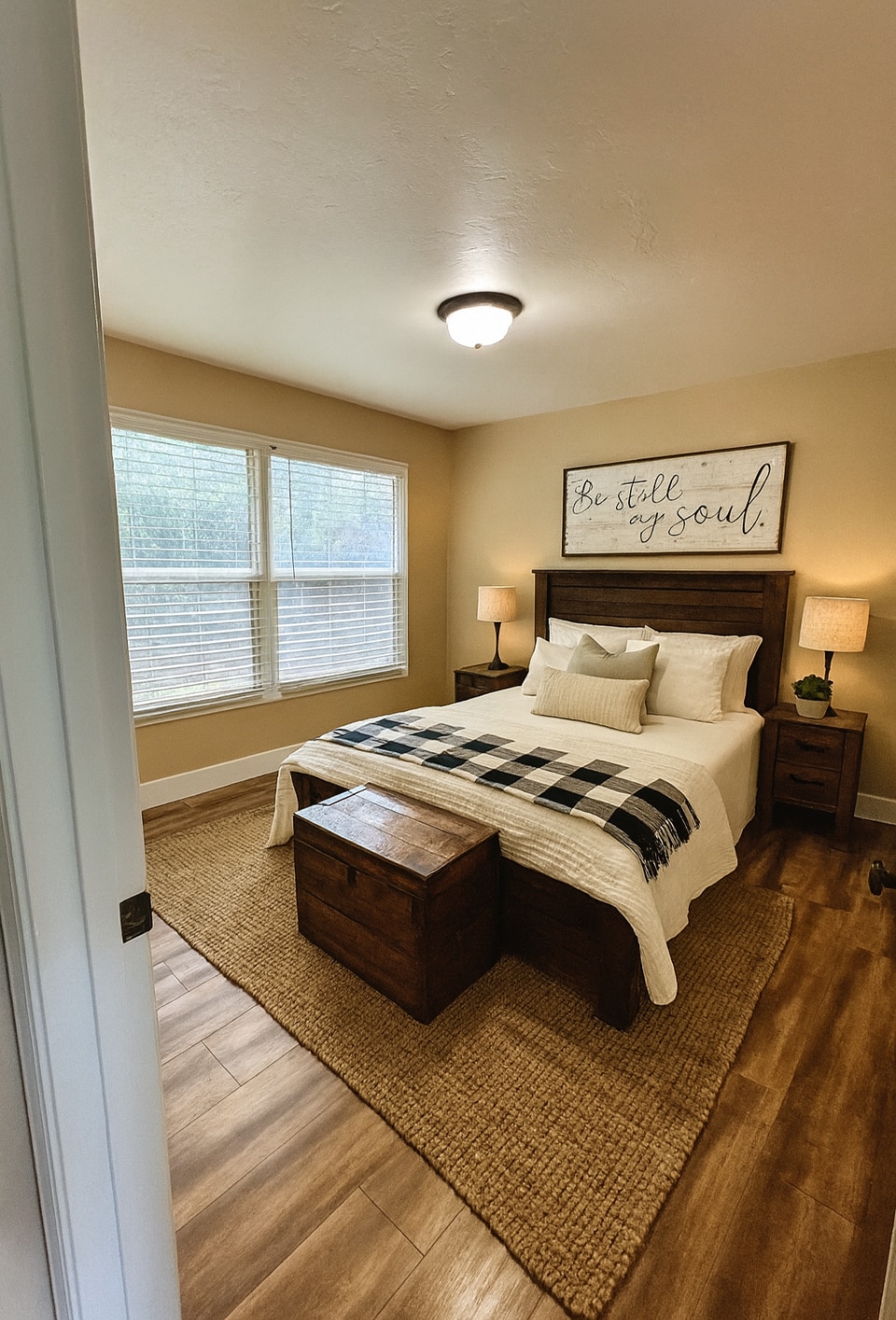 Bedroom 1 - 56 Glenaire Dr