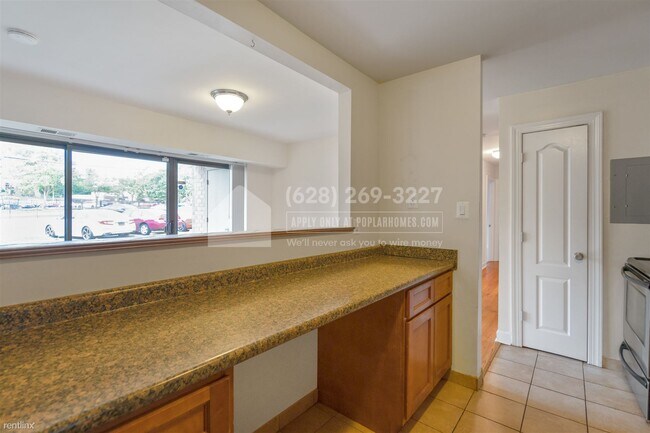 Building Photo - 3 br, 1.5 bath Condo - 6305 Hil Mar Drive,...