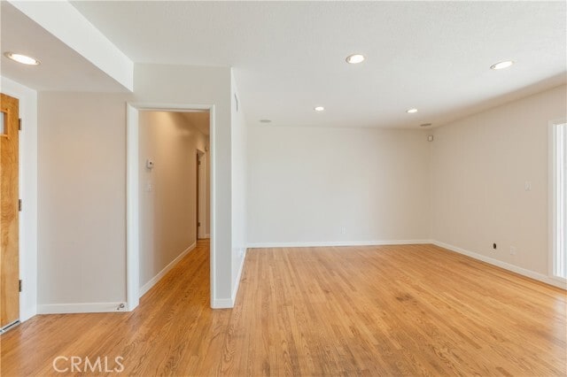 Building Photo - 828 Stevely Ave