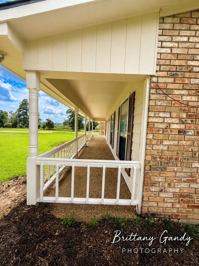 Building Photo - Rental Property on Frierson