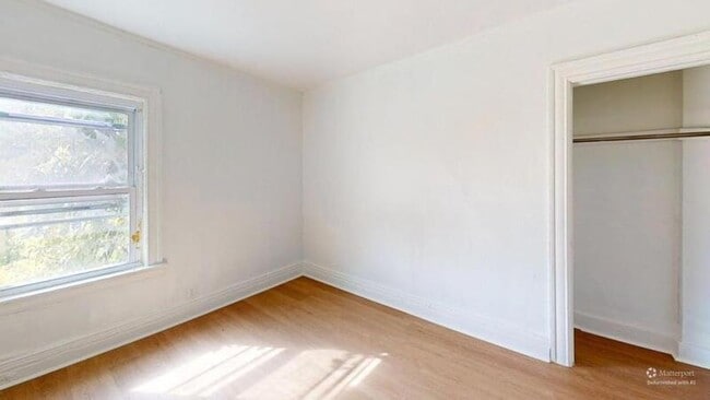 Building Photo - 588 Brown St