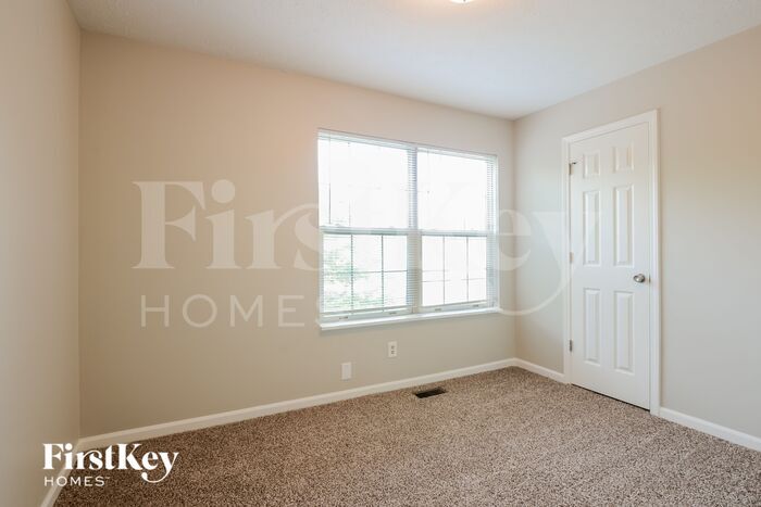 Building Photo - 3922 Gray Arbor Dr