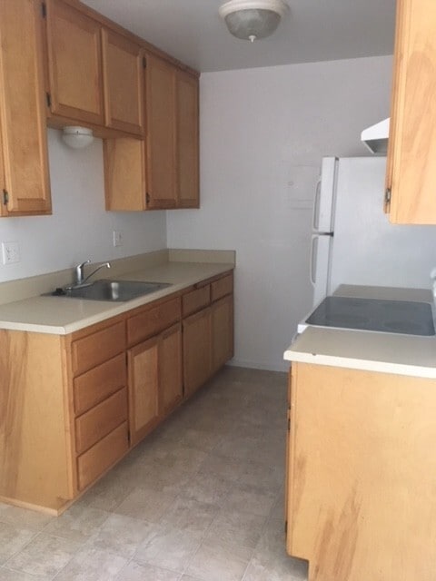 Building Photo - Nice Clean Condo in Brisco Heights