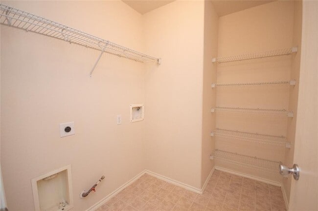 Building Photo - 315 Remington Creek Dr