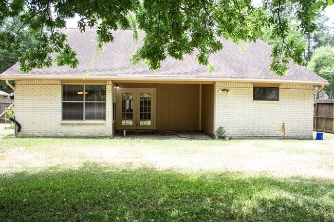 Building Photo - 9526 Dundalk St