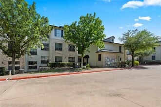 Building Photo - 7701 Rialto Blvd