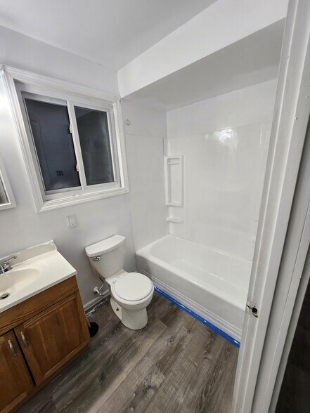 Bathroom - 84 Salem St