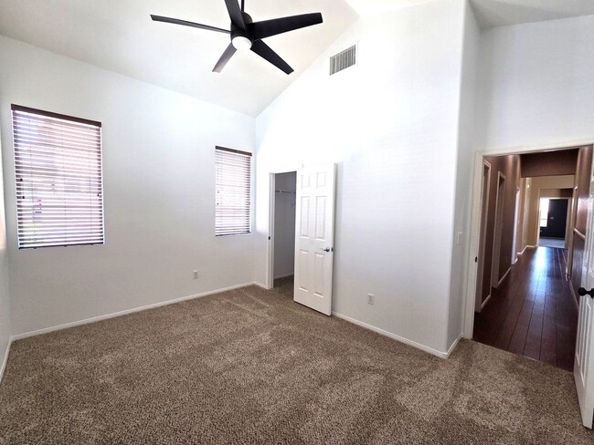 Building Photo - 3 Bedroom Single Story in Providence Gated Community