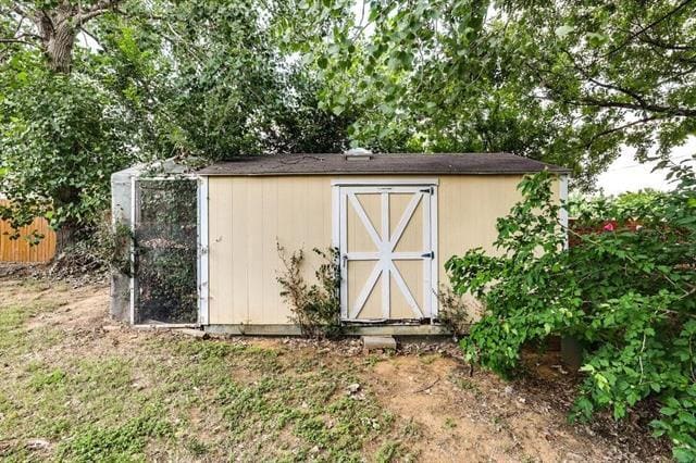 Building Photo - 638 Silvertop Rd
