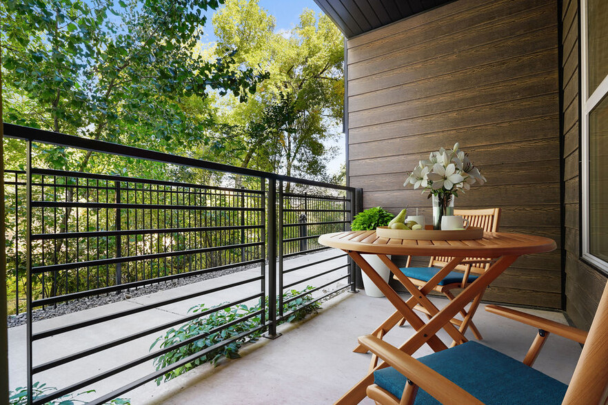 Scenic Patio Views - Lotus Riverwalk