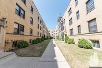 Building Photo - 0 bedroom in Chicago IL 60640