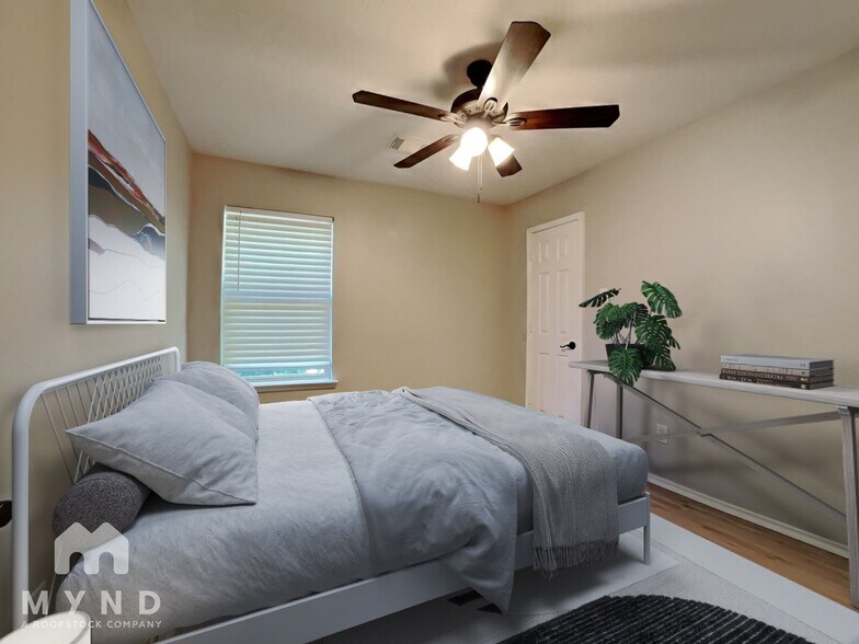 Building Photo - 18421 Sunrise Pines Dr