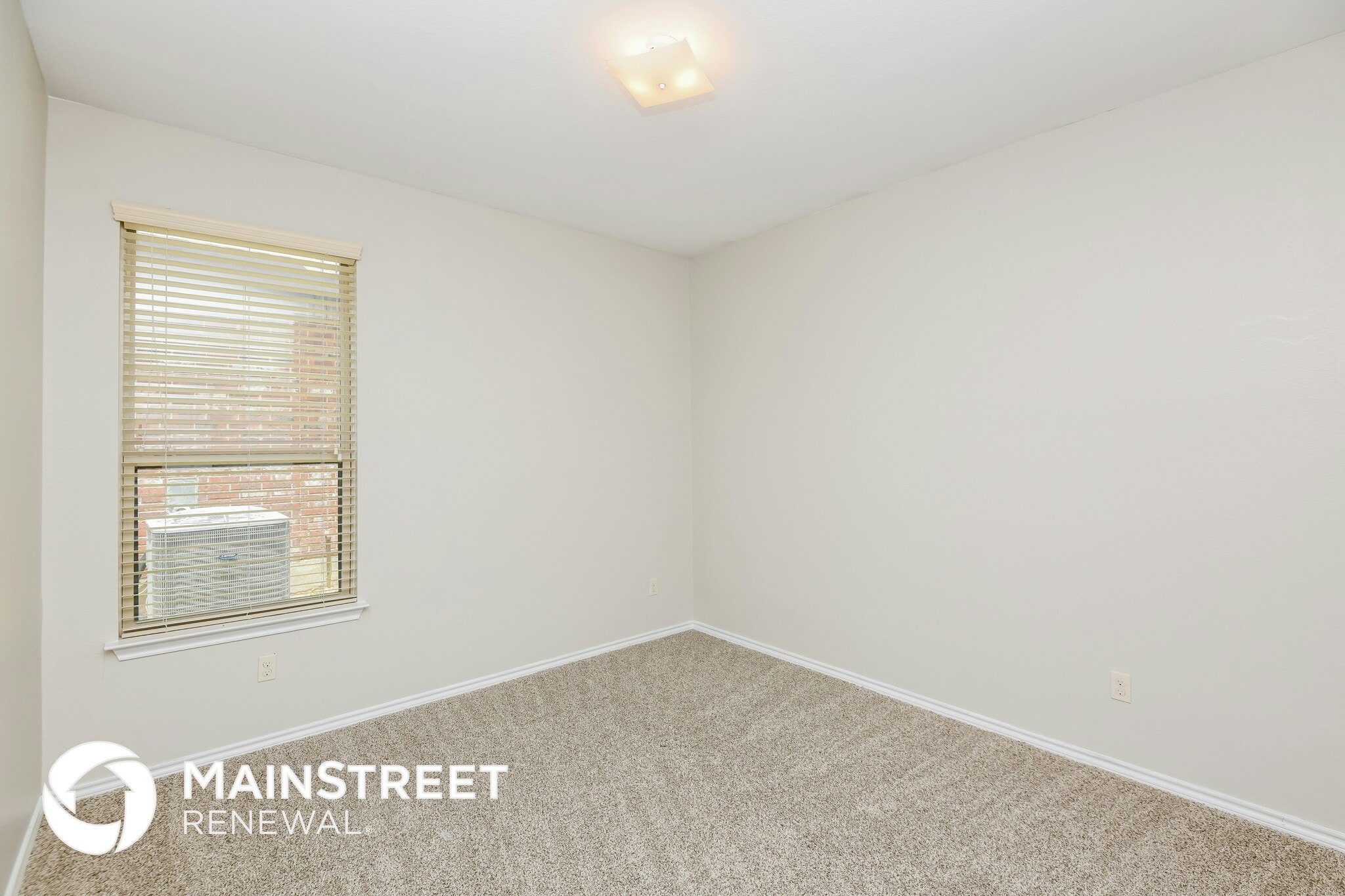 Building Photo - 2921 Cedar Ridge Ln