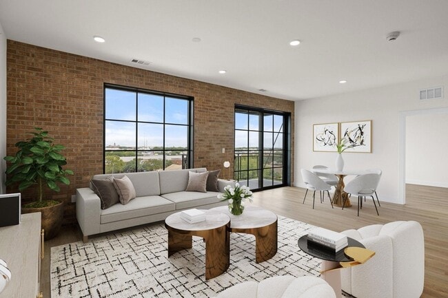 Building Photo - 4315 S Congress Ave