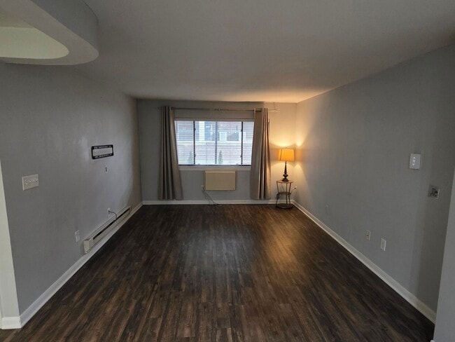 Building Photo - 2 bedroom 2 bath downtown condo