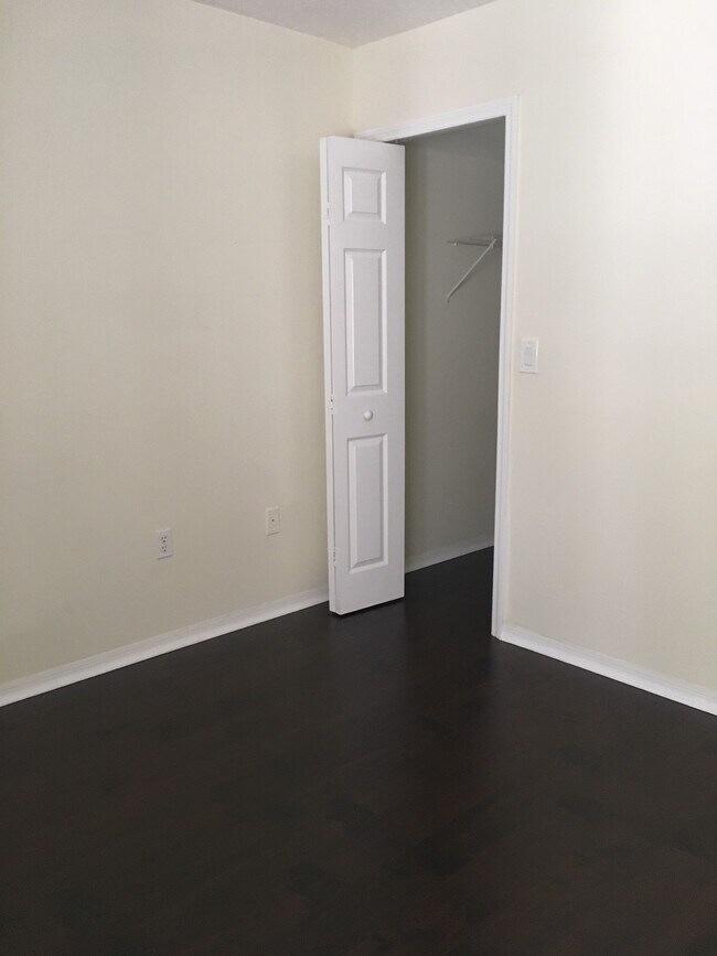 Building Photo - 1261 SE 31st Ct