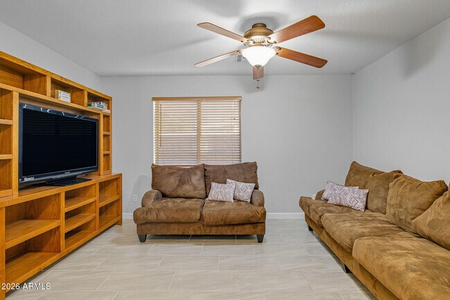 Building Photo - 45023 Miramar Rd