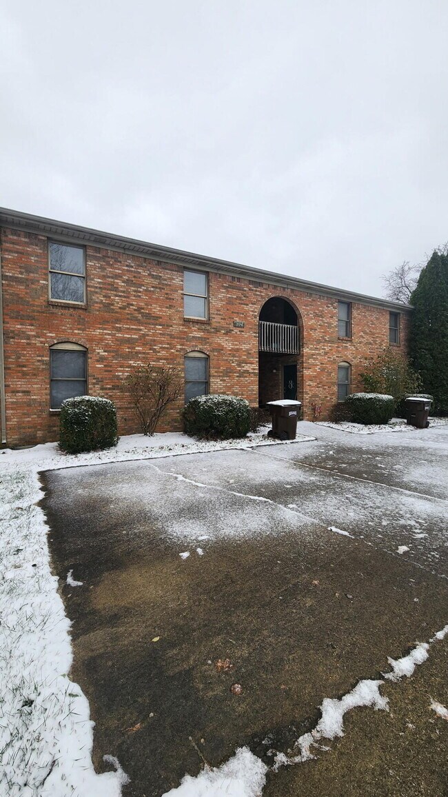 Building Photo - 304 Remington Ct