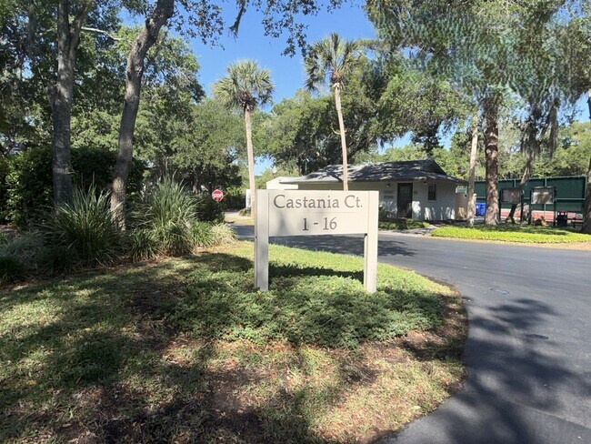 Building Photo - 7 Castania Ct