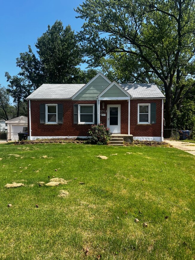 Primary Photo - 1240 St Mark Dr