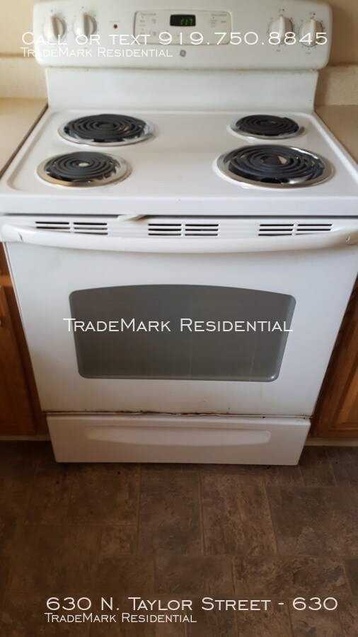 Building Photo - 630 N Taylor St