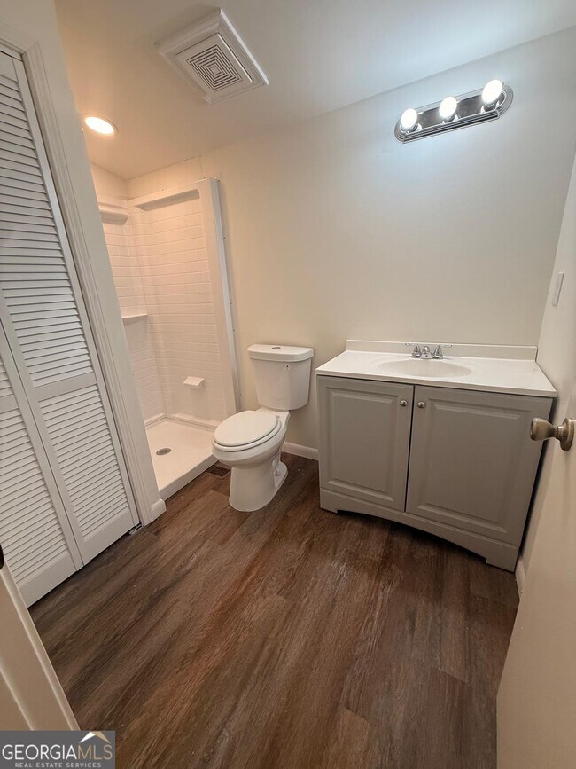 Building Photo - 6646 Wolf River Ct