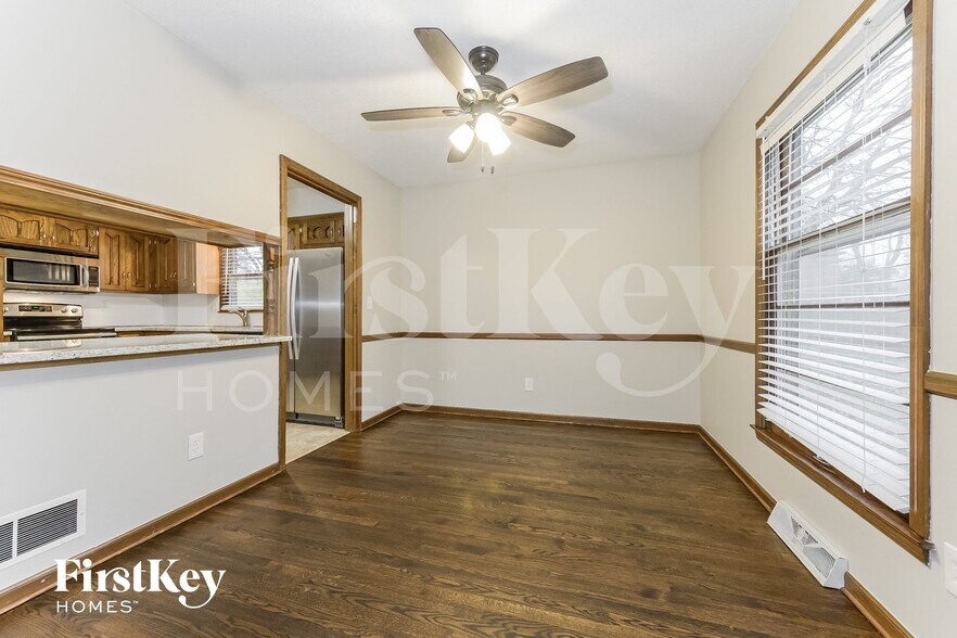 Building Photo - 9603 Hardy St