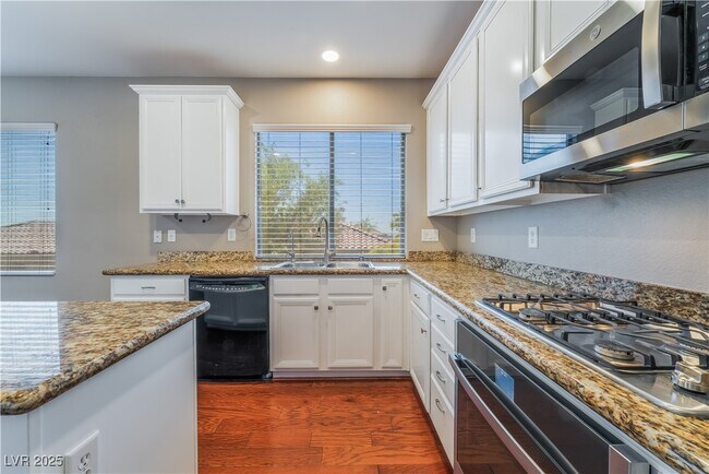 Building Photo - 11901 Luna Del Mar Ln