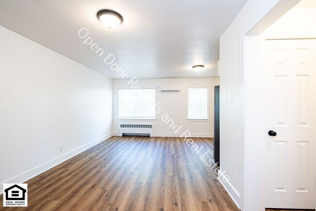 Building Photo - 1823 Griswold Dr