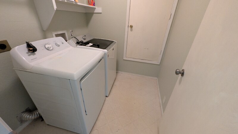 Building Photo - 921 Wintercreek Dr