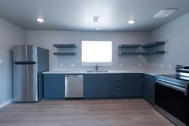 Building Photo - 108 Sandy Oaks Loop