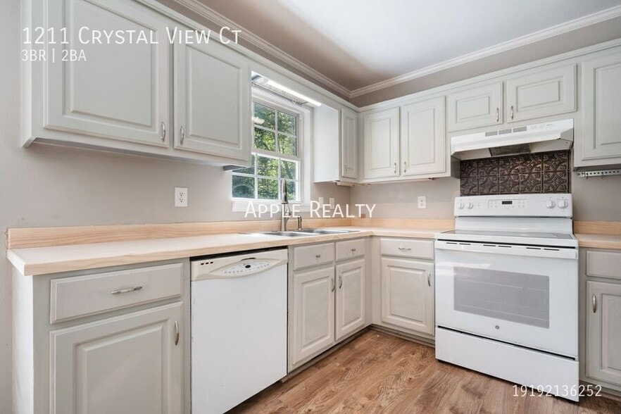 Building Photo - 1211 Crystal View Ct