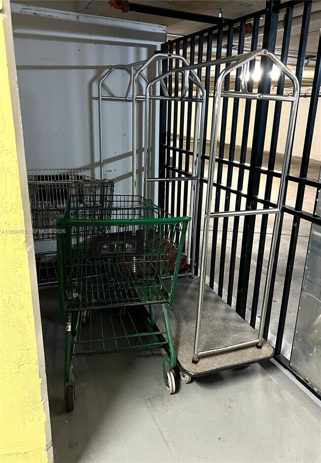 Building Photo - 101 Sidonia Ave