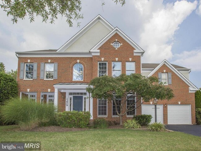 Primary Photo - 13909 Willow Tree Dr