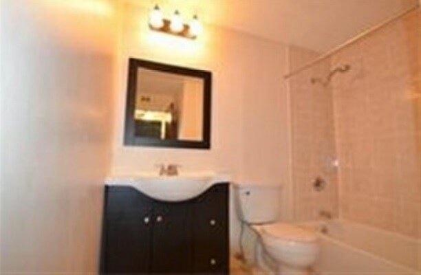 bathroom - 3 Shadowbrook Ln