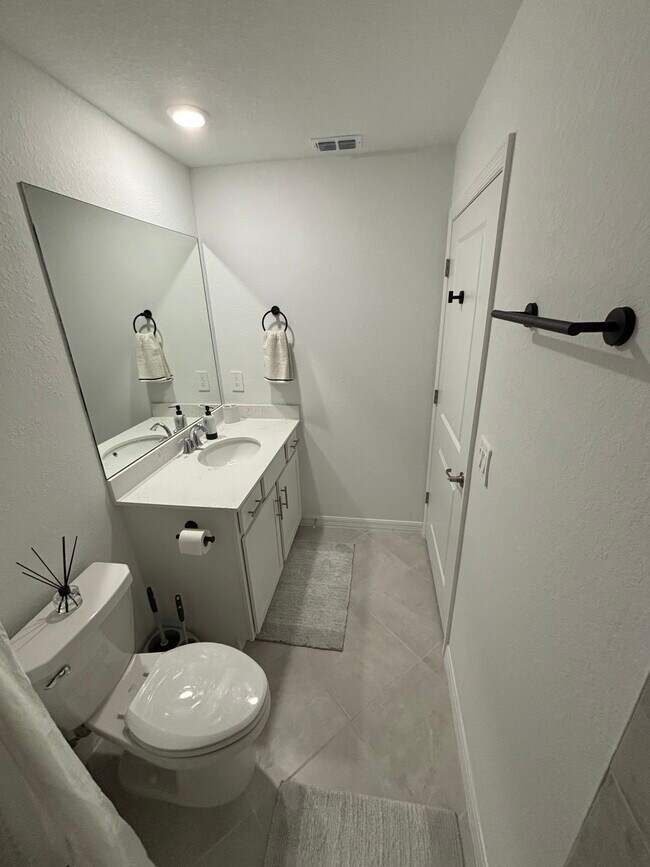 Building Photo - Opal Sand Dr Unit 102 Terrace Condo-Wellen Park G&CC