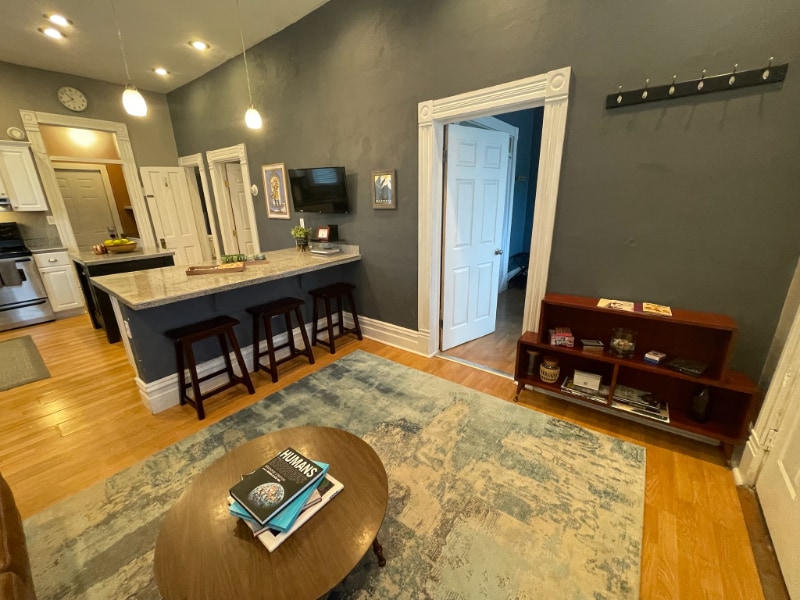 Building Photo - 832 Caledonia St