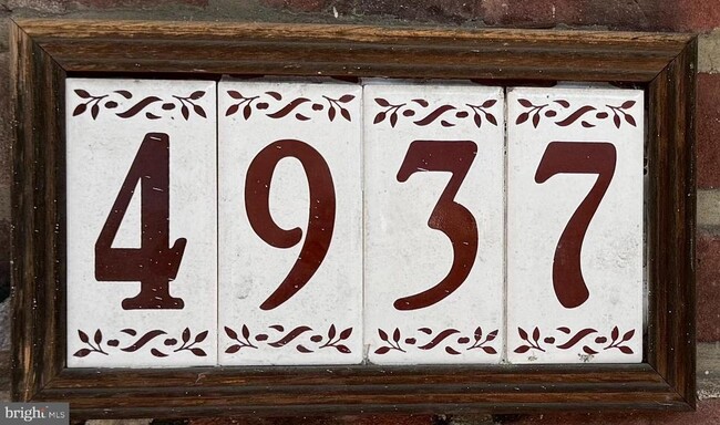 Building Photo - 4937 Walnut St