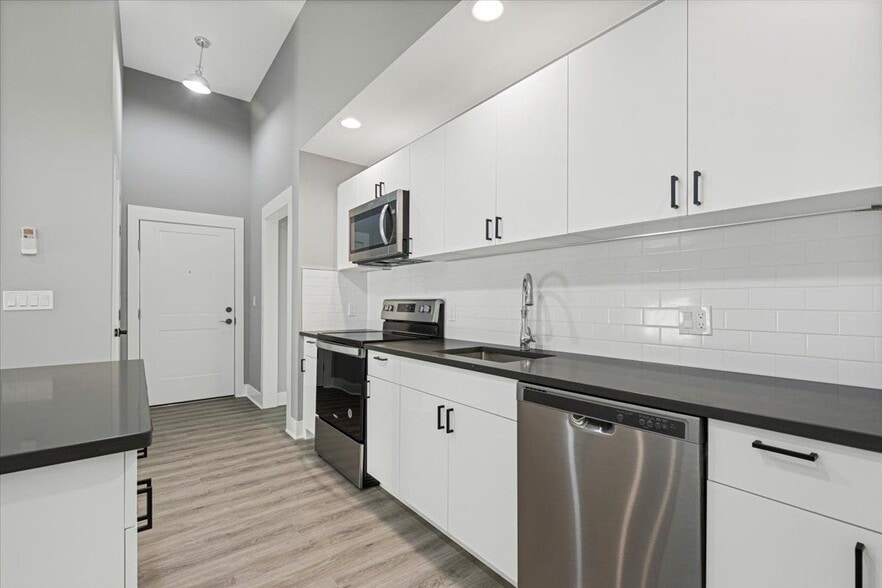 Building Photo - 47 Beekman Ave