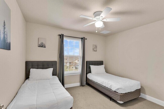 Building Photo - 129 Birkshire Dr