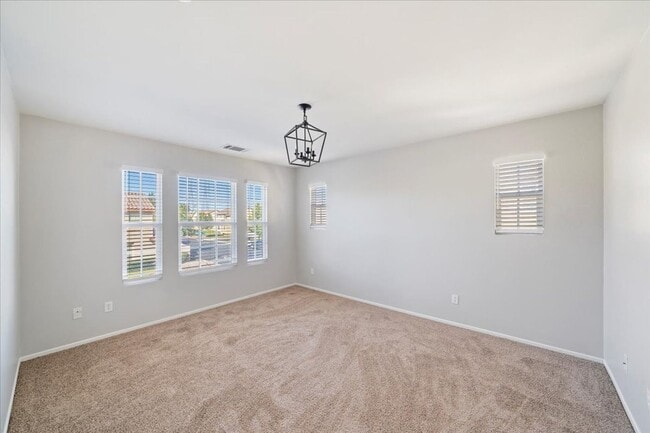 Building Photo - Beautiful 4 bedroom home in gated community