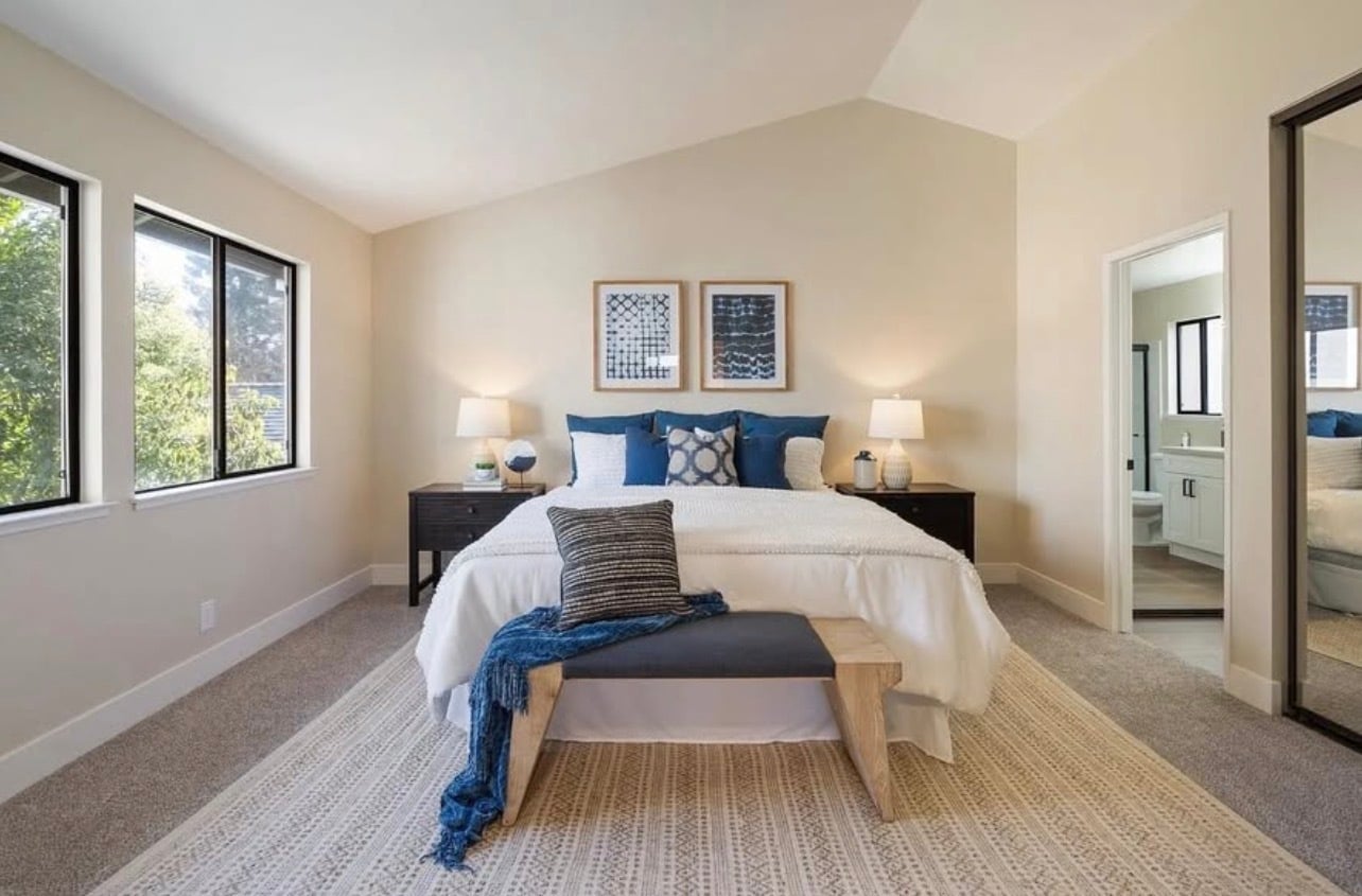 Building Photo - 211 River Run Cir