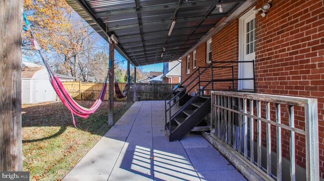 Building Photo - 5804 Runford Dr