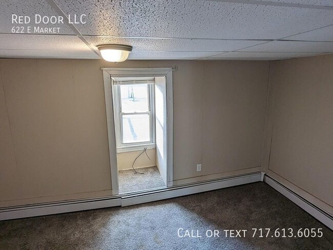 Building Photo - 622 E Market-