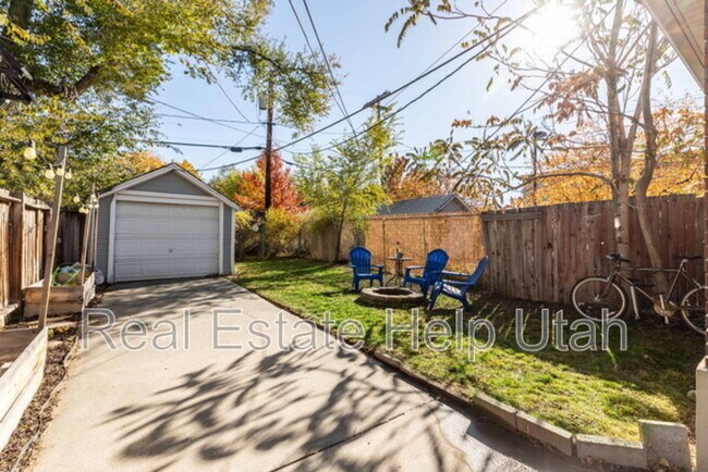 Building Photo - 2009 S 1500 E